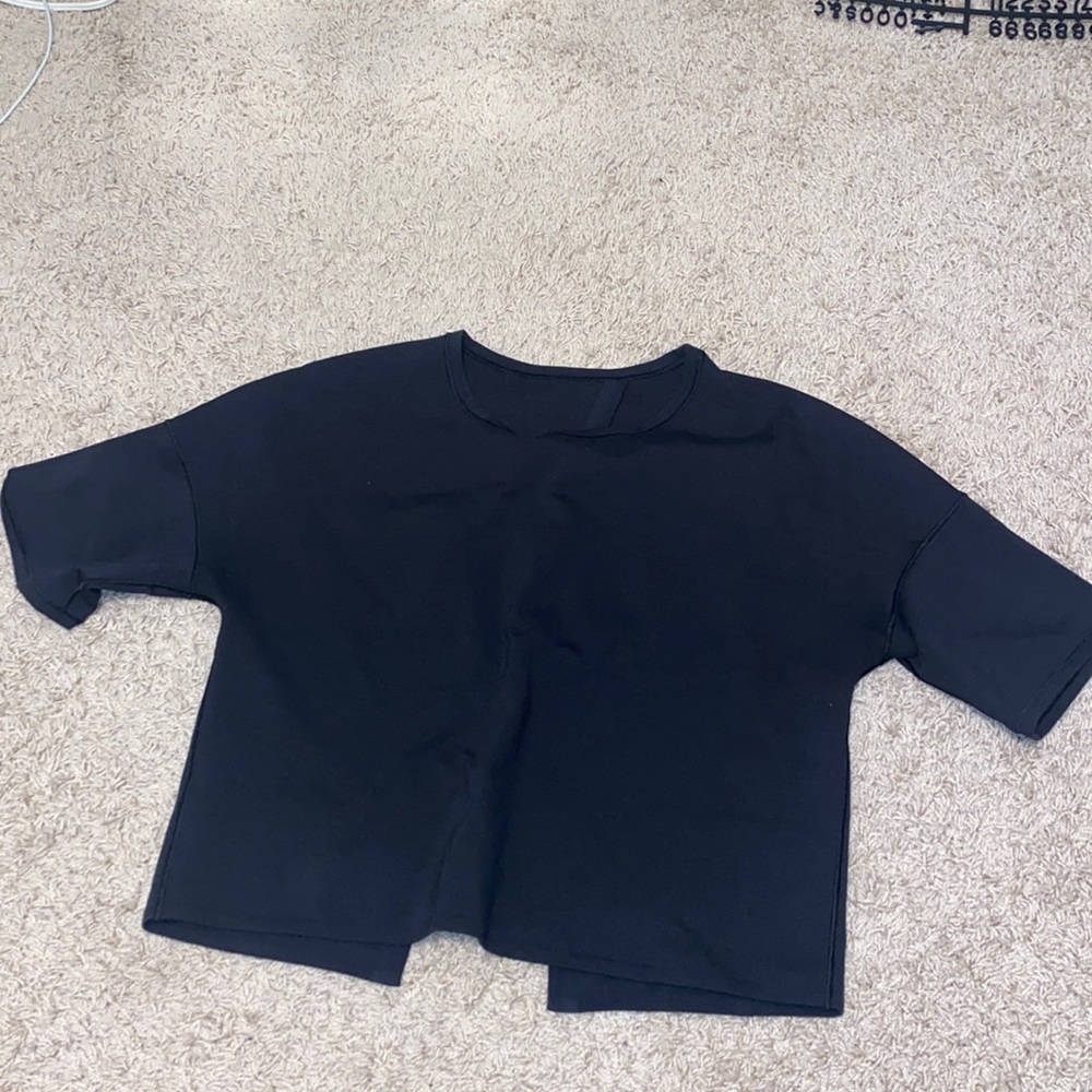 lululemon tshirt